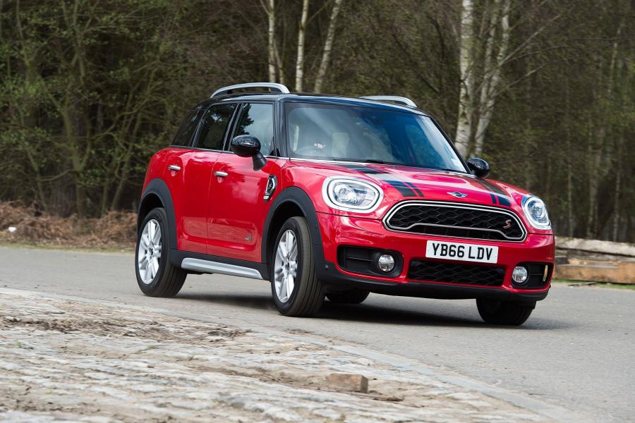  Mini Cooper SD Countryman ALL4 2017 года  (UK) (фото 8 из 12)